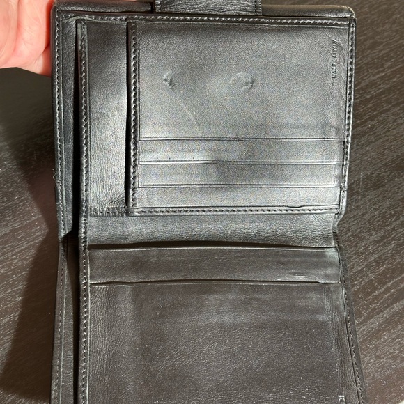 Fendi Rare Wallet - Picture 2 of 12